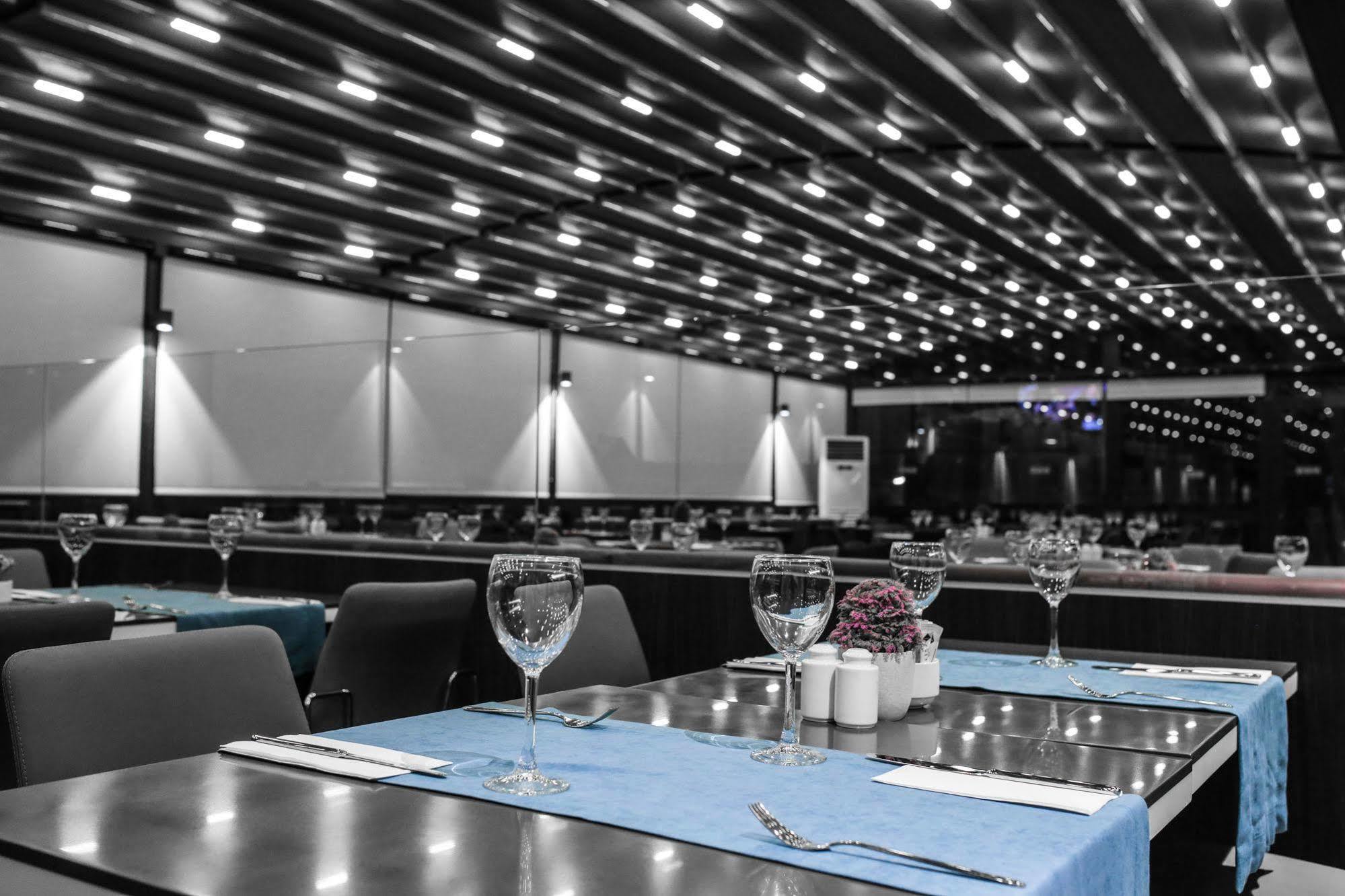 Hilton Garden Inn Eskişehir Extérieur photo